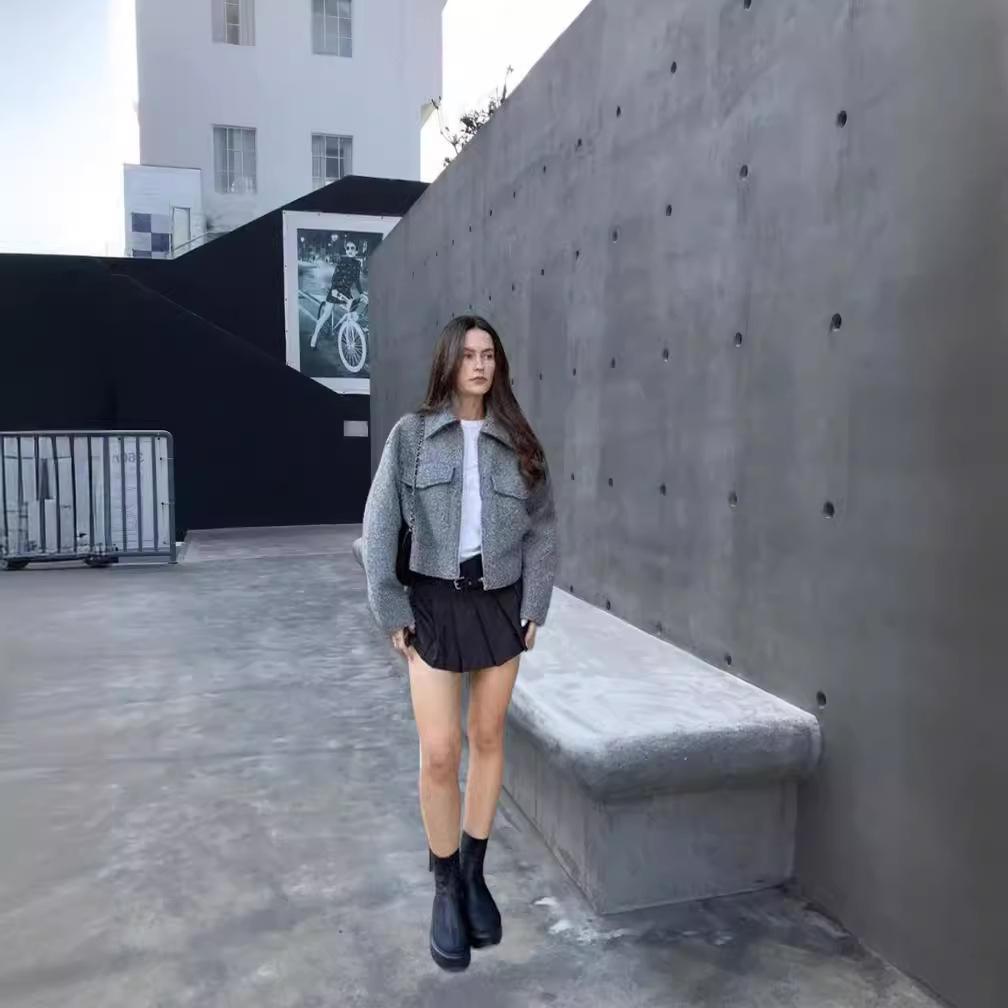 Women Fashion Patch Pockets With Flaps Cropped Jacket Coat Vintage Long Sleeve Front Zipper Female Outerwear Chic