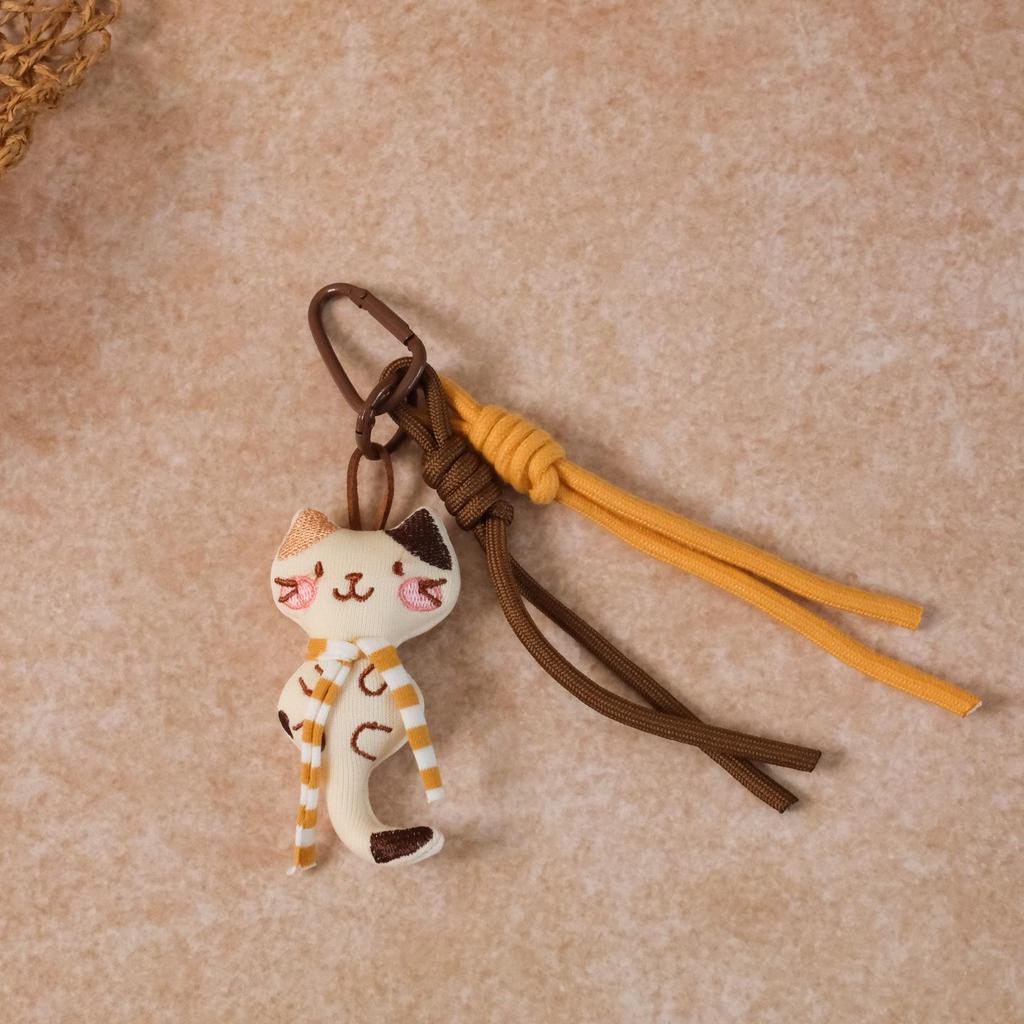 Forest Fabric Kitten Pendant: Retro Cartoon Bag Charm & Keychain