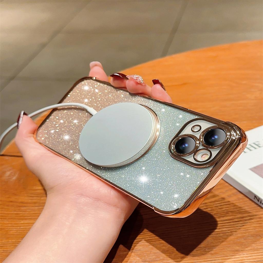 For iPhone 15 Case Compatible with MagSafe Gradient Love Heart Electroplating TPU Phone Cover