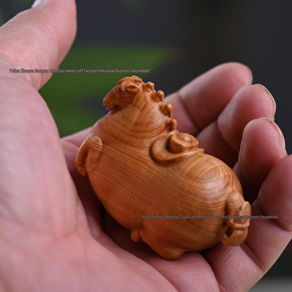 Tang Dynasty Horse Handheld Solid Wood Carving - Natural Cliff Cypress Animal Zodiac Ornament