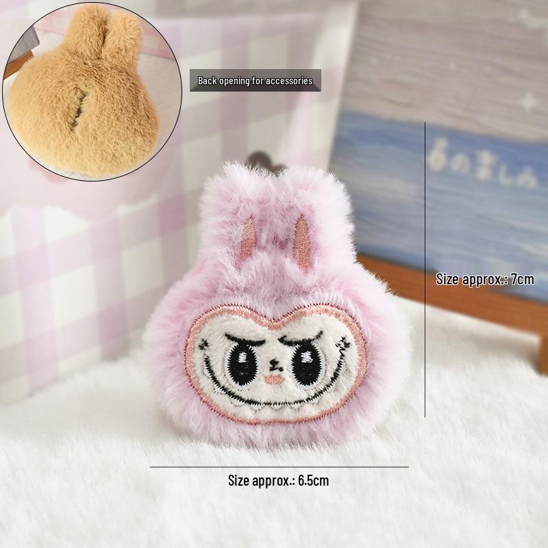 

Мультяшная плюшевая брошь Лабубу - Милый кукольный брелок для сумки и маленький аксессуар для украшения/одежды Accessory - Back Opening