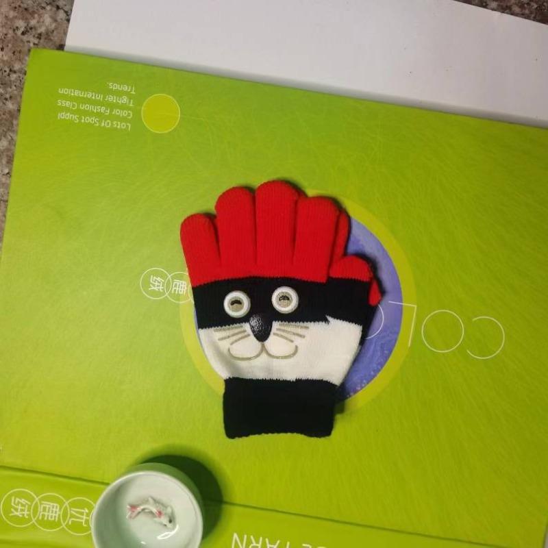 

Новые детские перчатки зимние милые мультяшные теплые утолщенные теплые детские перчатки 2-7 лет студенческие пятипалые руки One Size красный