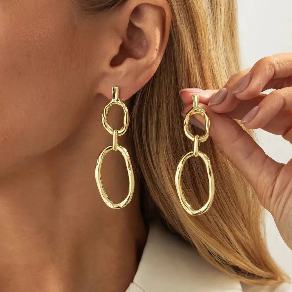 Salircon Simple Geometric Metal Hollow Oval Drop Earrings Women Fashion Gold Color Piercing Ear Wear Jewelry Accessories Gifts