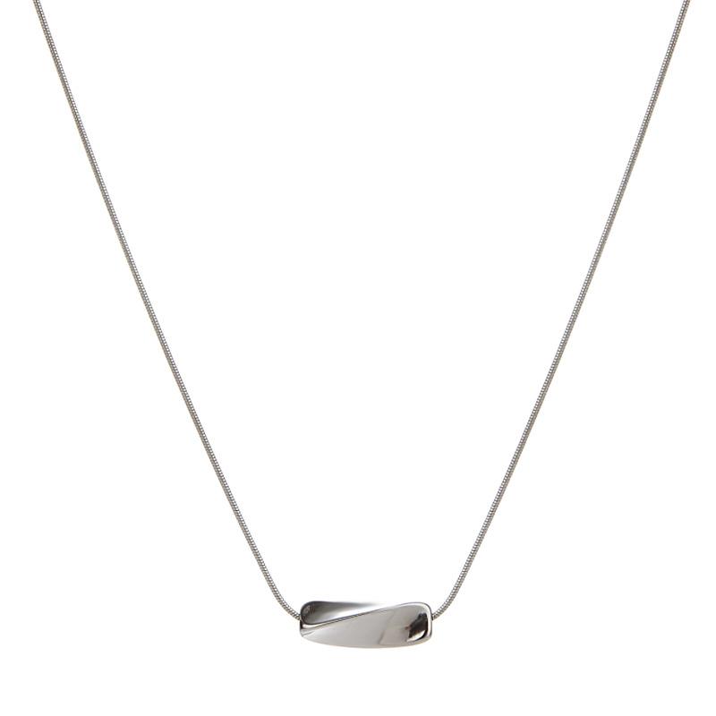 Light Luxury Fashion Irregular Twisted Geometric Collarbone Necklace For Women