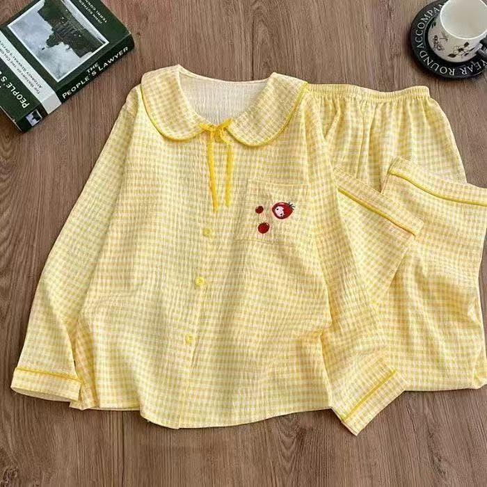 

New Spring Arrival: Women s Long Sleeve & Pants Pajama Set with Doll Collar in Cute Cartoon Design Medium M
