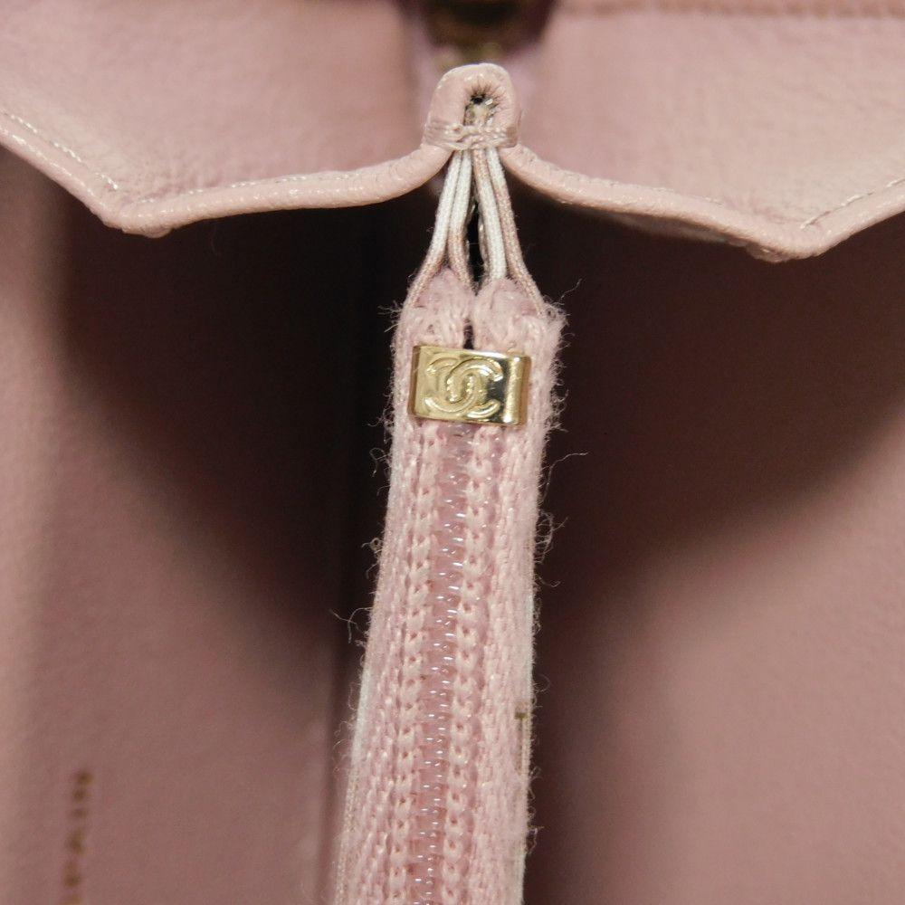 Used 10097 Coco Pearl Zip Coin Purse AP3811 7943 COCO Mark CC Mark Dots Random Matelasse Pink Beige Women's from Japan