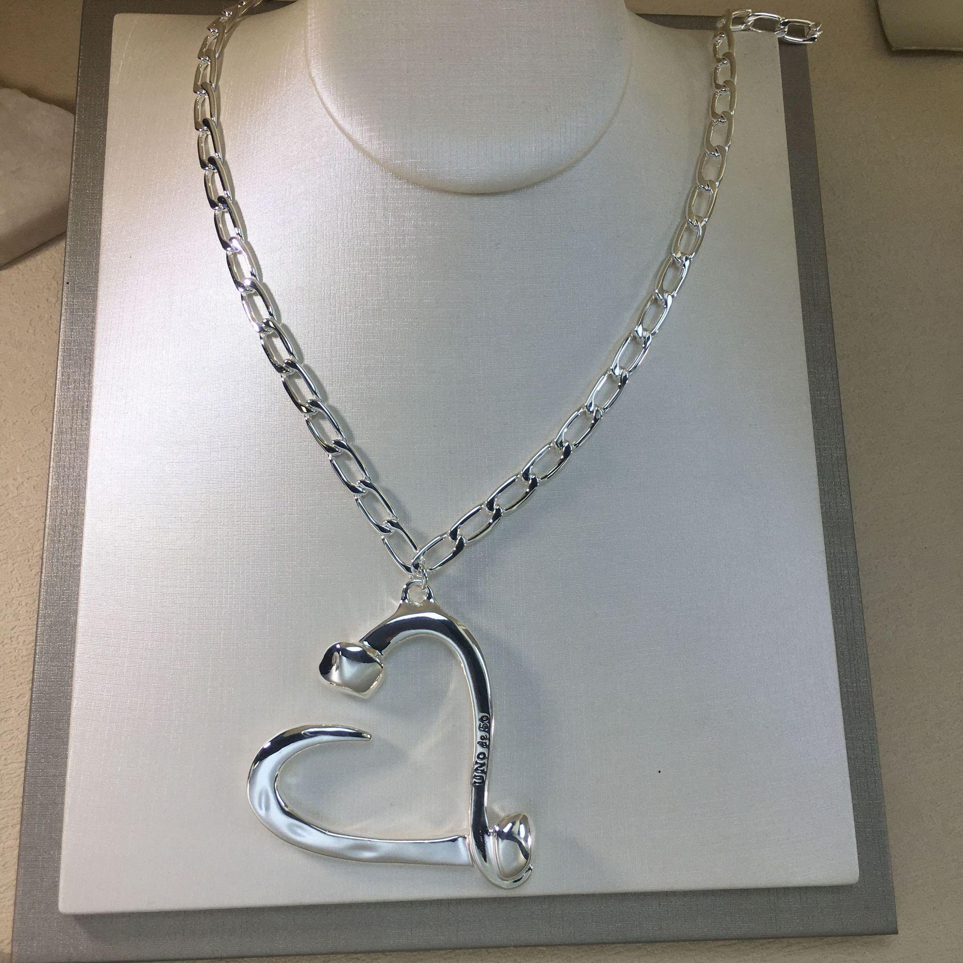 UNOde50 2024 Heart-Shaped Necklace: High-Quality Romantic Jewelry Gift for Women