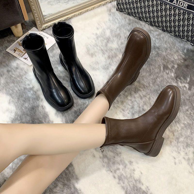 Short skinny boots retro flat boots female ins tide 2025 spring and autumn new Internet celebrity single boots soft sole Martin boots