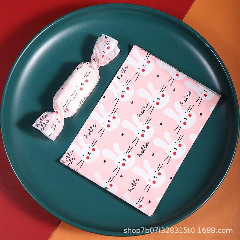 100Pcs/pack Cartoon Printed Handmade DIY Nougat Candy Packaging Oil Papers Milk Taffy Wrapper New Year Holiday Party Decoration