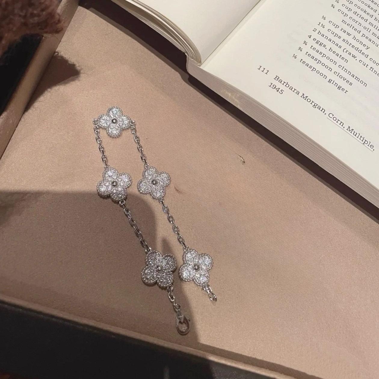 Four-leaf Clover Five-flower Bracelet for Men and Women Neutralclassyeasiest for Matchaccessible Luxury Style Lucky Four-leaf Clover Bracelet