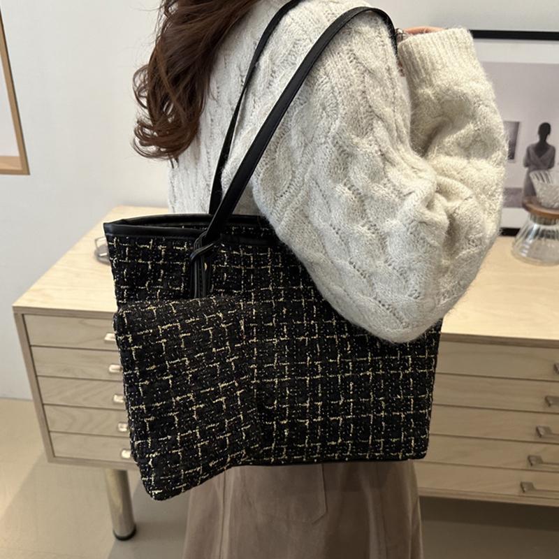 Large Capacity Women Shoulder Underarm Bags Simple Plaid Versatile Ladies Tote Bag Purse Portable Female Handbags with Zipper