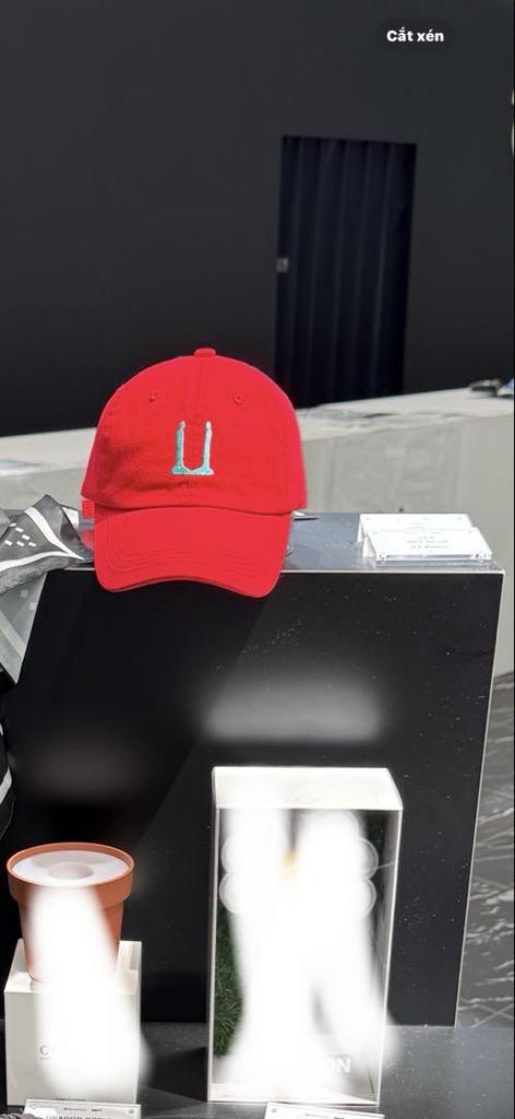 [USED] G-DRAGON Red Cap RED Übermensch Exhibition Jiyong