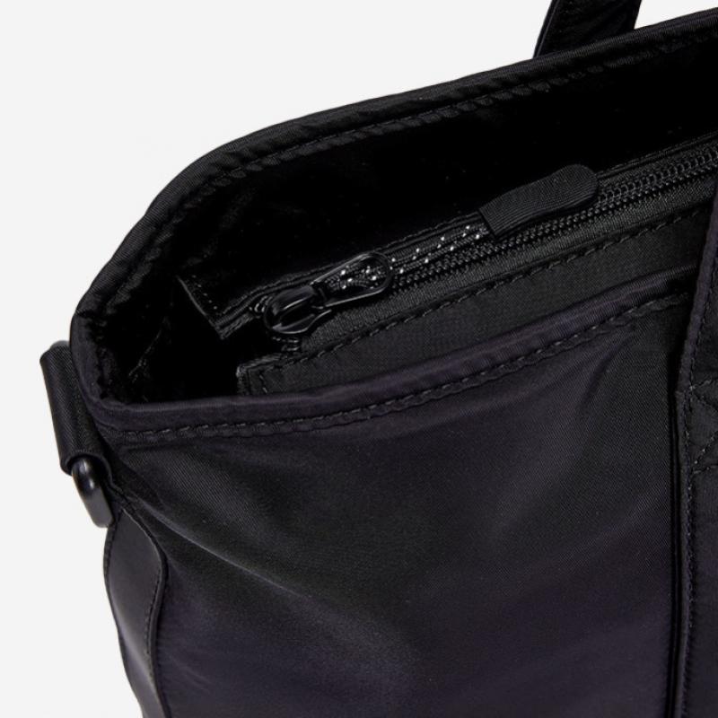 By Esquire Male Leo Nylon Shoulder Bag Black