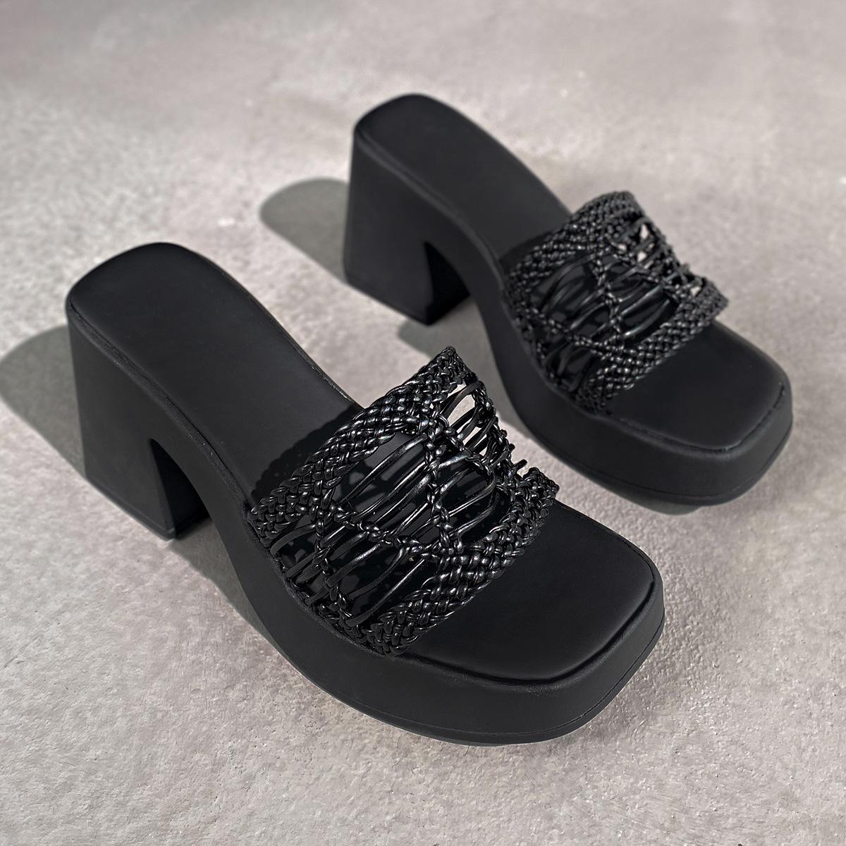 

2025 high-heeled slippers women s summer European, American and foreign trade large-size comfortable thick-heeled one-word cool slippers 36 чёрный