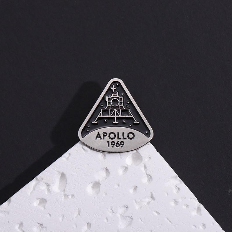 Unique Apollo 11 Commemorative Brooch Black Triangle Design Classic Accessory Alloy