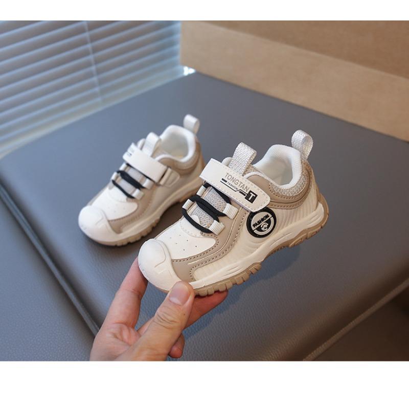 Children's autumn new models 1-6 years old leather waterproof outdoor sports shoes fashionable and casual men and women treasure dirt-resistant