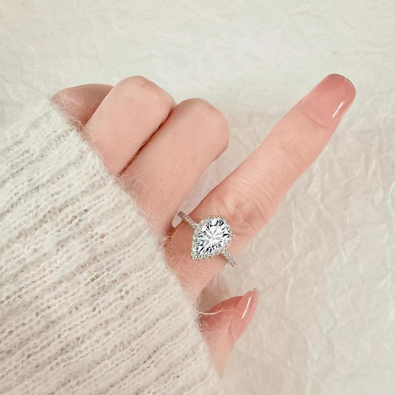 Creative Sparkling Teardrop Zircon Wedding Ring For Women Bridal Jewelry Elegant Engagement Band Anniversary Gift