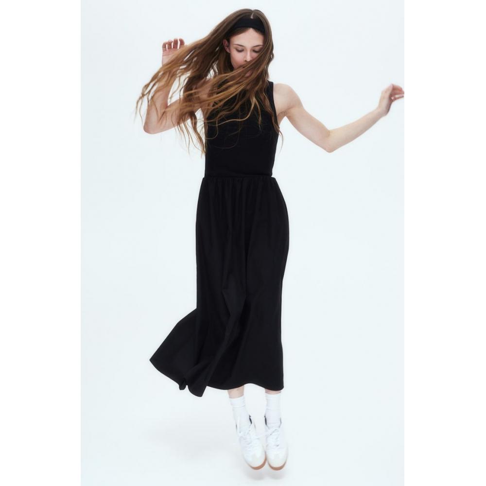 

Платье из джерси в рубчик с юбкой из поплина HM, черное