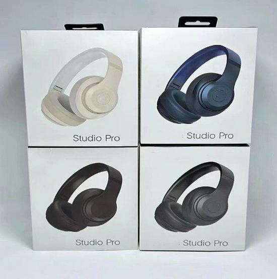 

4th Gen Wireless Bluetooth Over-Ear Stereo Headphones for Studio and Recording Artists With label коричневий