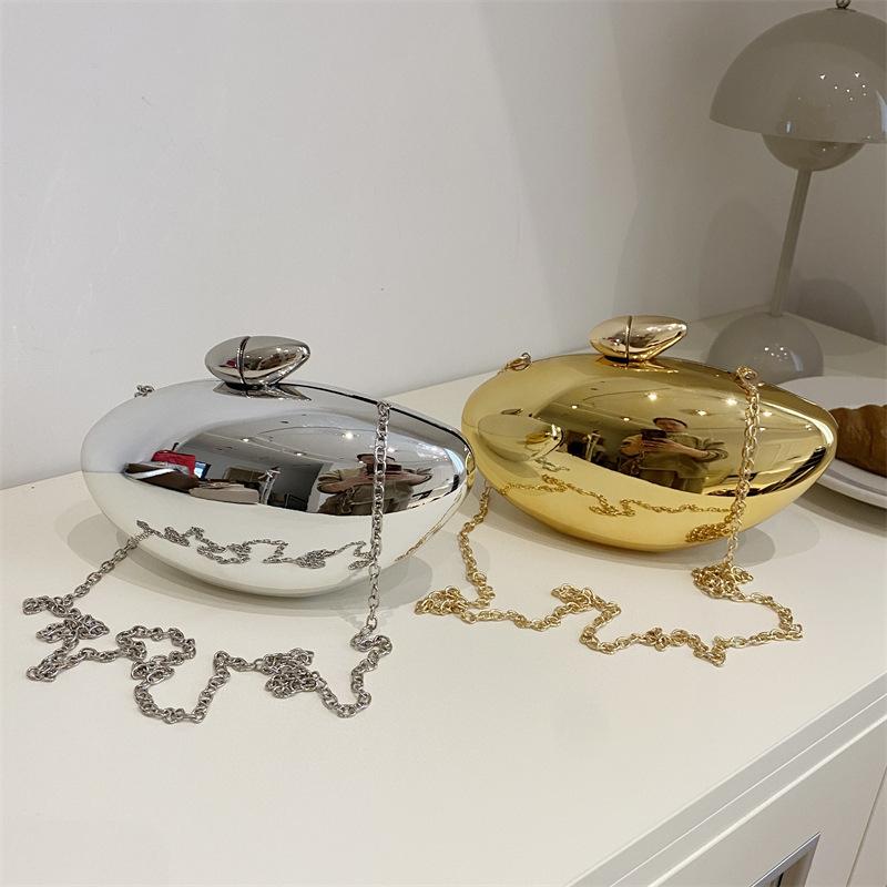 Women's bag 2025 new European and American personalized mango shape acrylic bag ins Internet celebrity chain messenger box bag tide