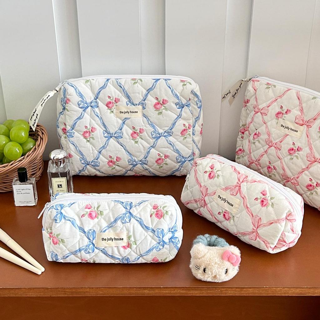 Large Quilted Bow Cosmetic Bag: Women's Portable Toiletry & Skincare Storage for Travel