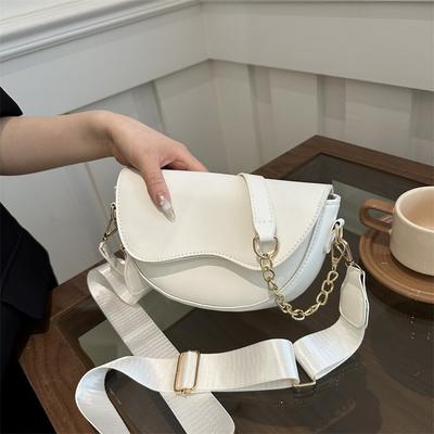 Spring and Summer High-end Bag Women's New Popular Leather Surface Single Shoulder Underarm Bag Niche Broadband Messenger Saddle Bag