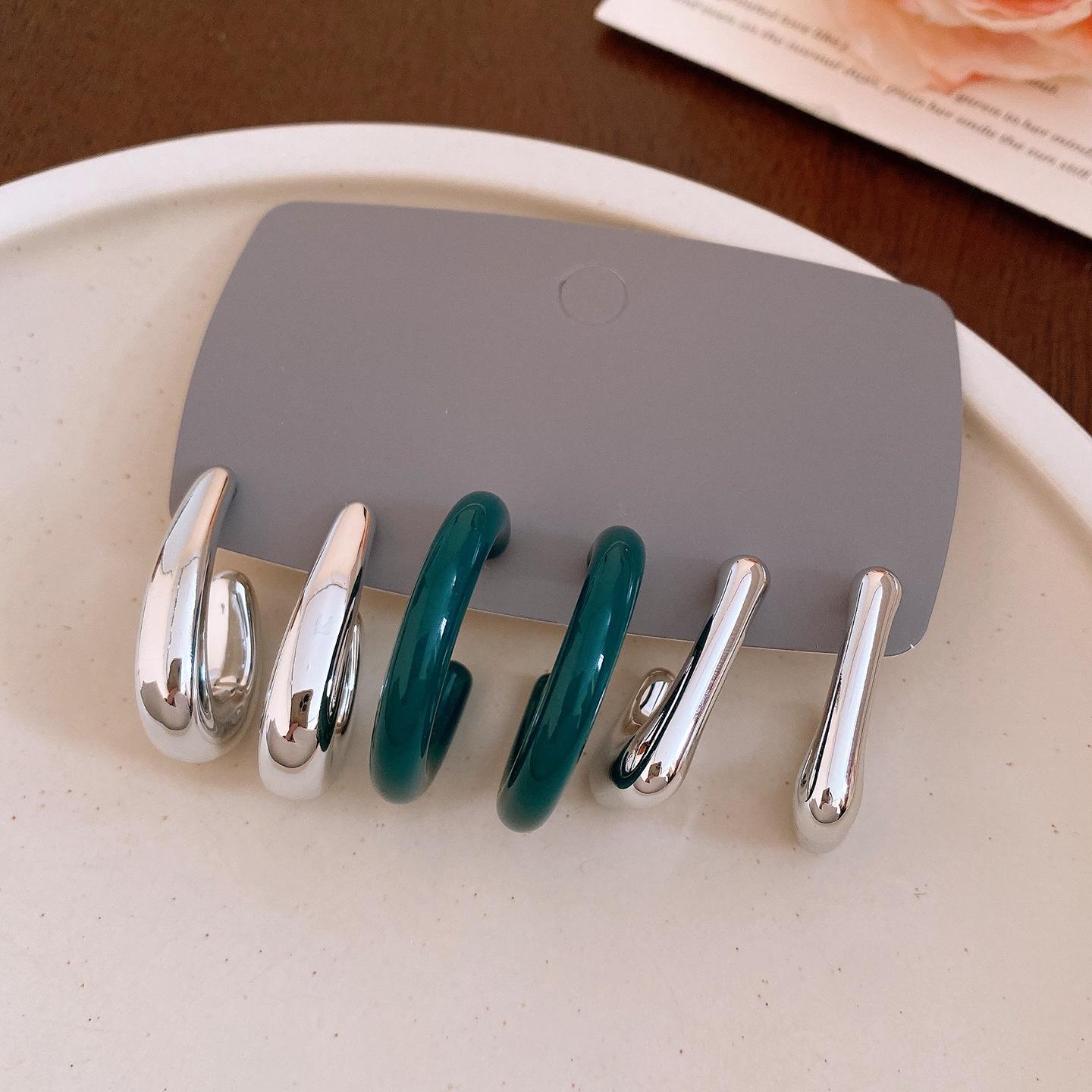 Acrylic round square twist pleated earrings stud earrings women s earrings design sense