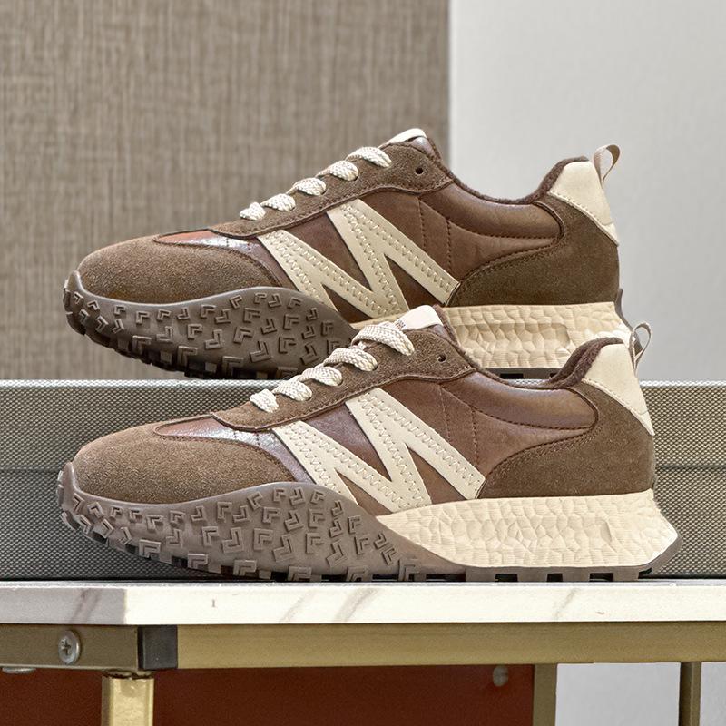 Dexun Women's Genuine Leather Velvet Running Shoes - 2024 Winter Collection: Lightweight, Versatile, Casual Sports Sneakers.