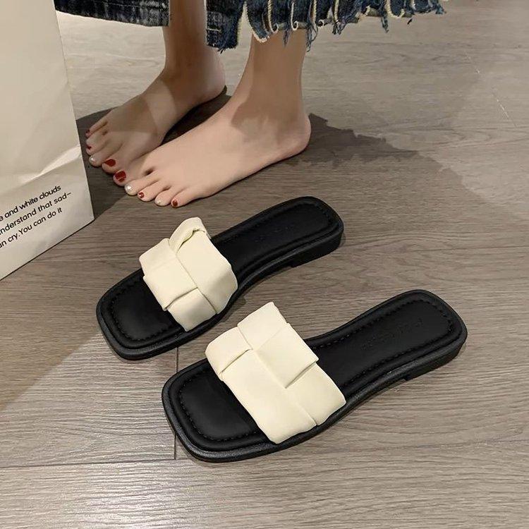 

Flat bottom one-word drag shoes women s summer wear with skirts seaside beach sandals pregnant women 40