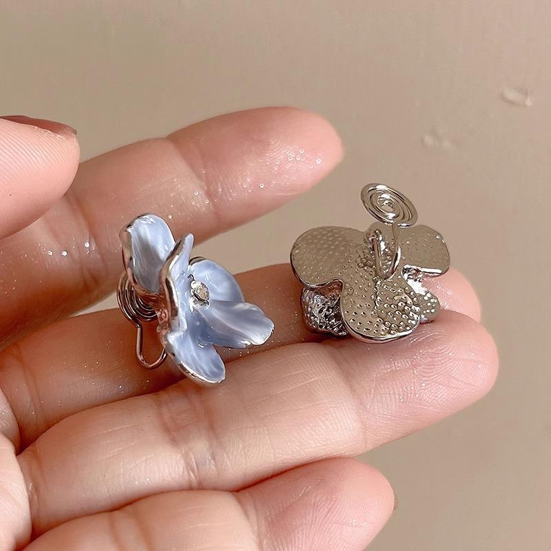 French Fashion Enamel Mosquito Coil Clip on Earrings for Women Blue Butterfly Flower Non Pierced Earrings Jewelry