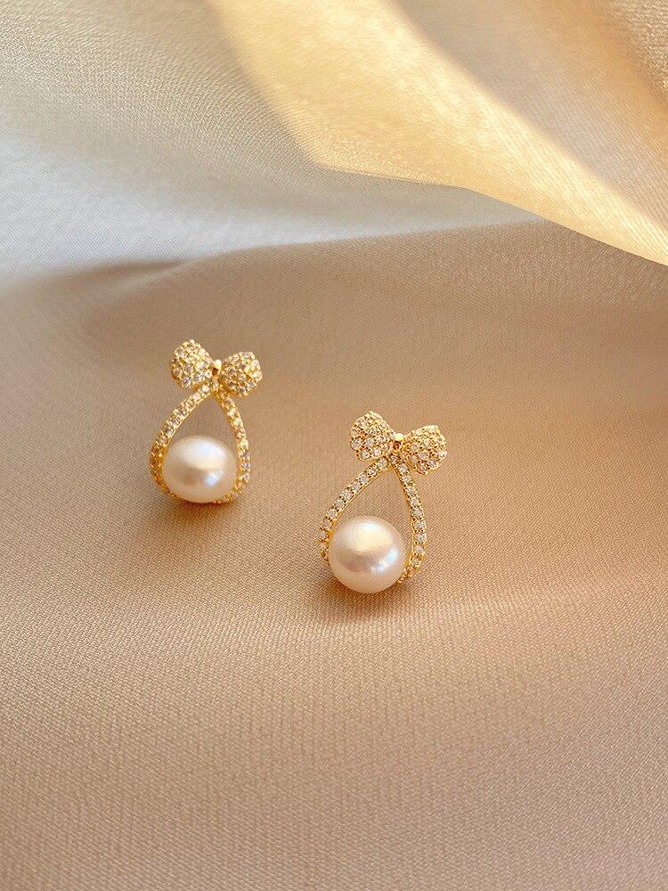 Women Earrings Butterfly Cubic Zircon Knot Special Occasion Fine Craftsmanship Pearl Color Needle SmallTrendy Ear Studs