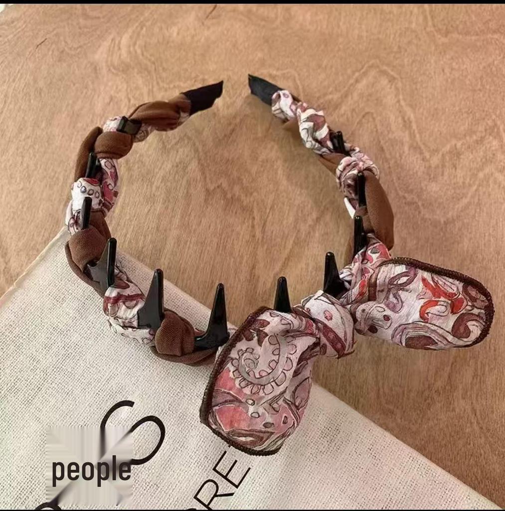 Retro Leopard Print Plush Headband - Non-Slip, Korean Style for Women, Perfect for Autumn and Winter Face Washing