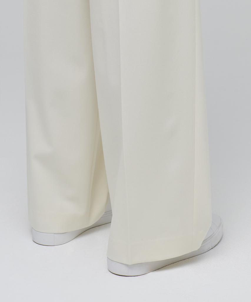 Musinsa Standard Super Wide Hidden Banding Slacks [Cream]