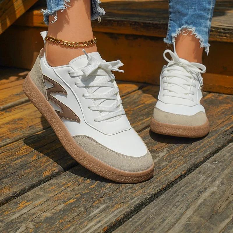 New Ladies Leisure and Comfortable Shoes in Spring Autumn Soft-soled Fashion Sports Shoes Women Sneakers