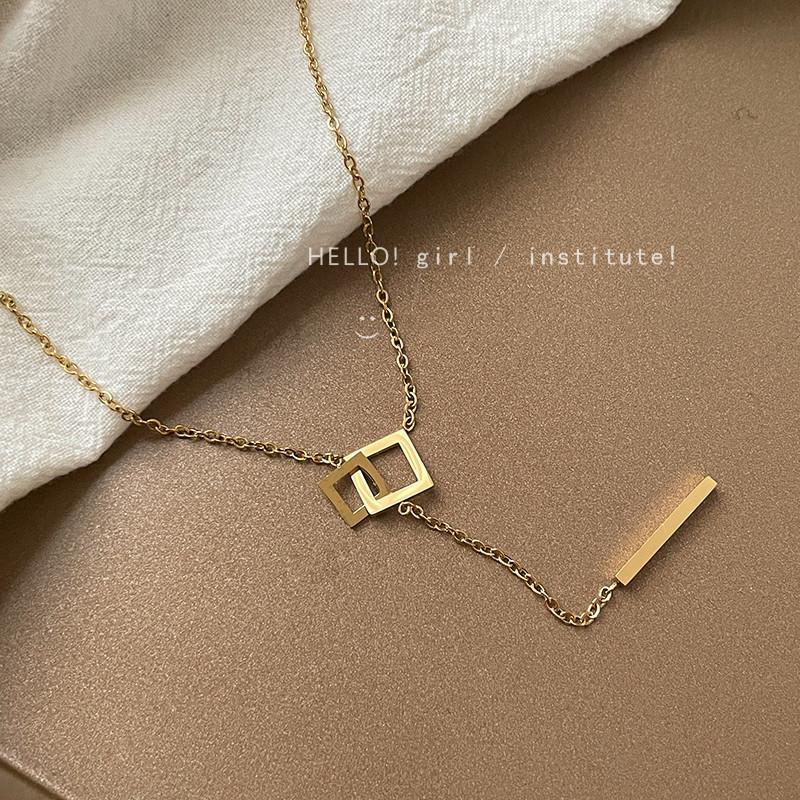 Korean version niche minimalist design titanium steel necklace women's fashion light luxury temperament versatile high-end sweater chain