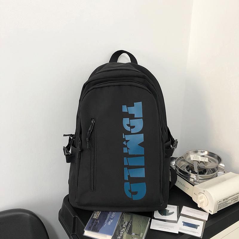 

Trendy Men s Large-Capacity Fashion Backpack: Lightweight & Waterproof, Perfect for Junior and High School Students. чорний