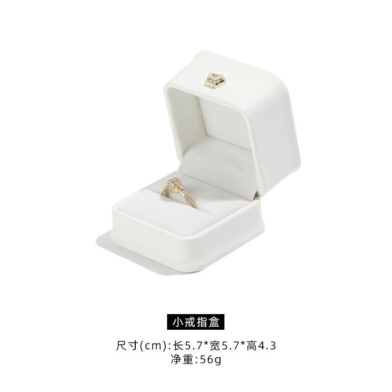 PU leather crown jewelry box, ring pendant, bracelet box, pearl treasure box, jewelry packaging box