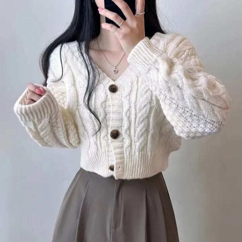 2026 Korean Autumn Slimming V-Neck Three-Button Knit Cardigan Retro Cable Long Sleeve Short Sweater Coat
