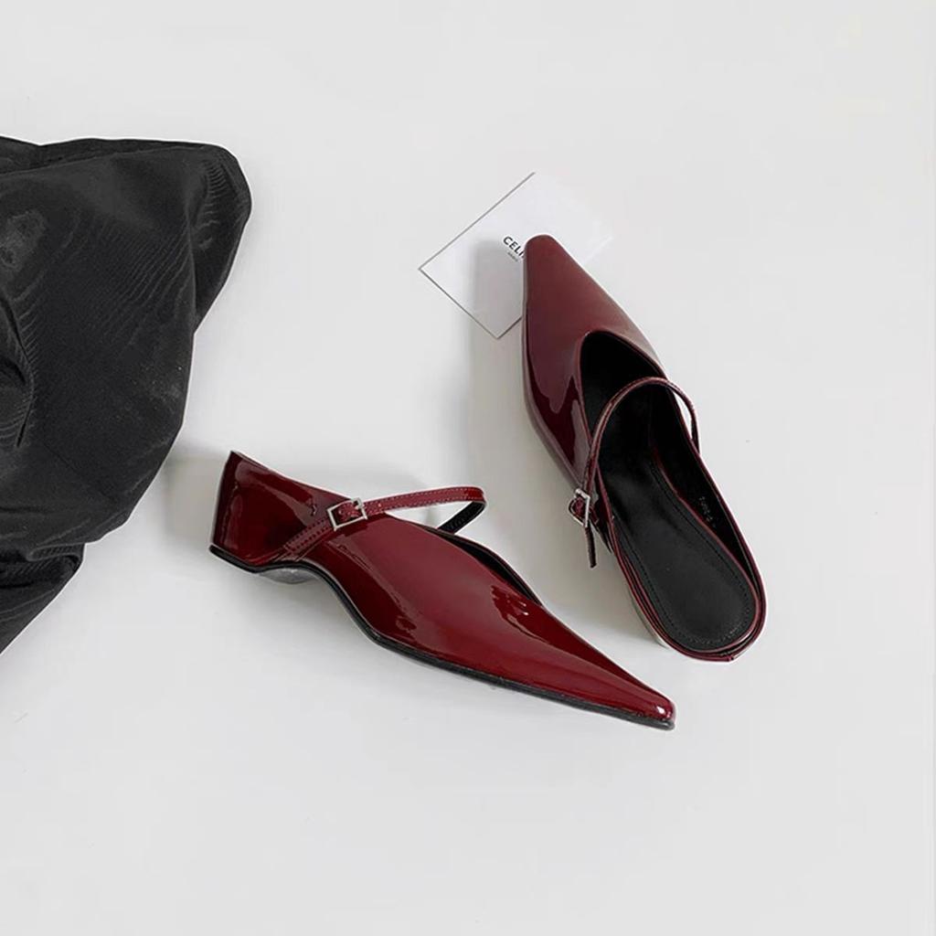 New Pointed Muller Cool Slippers Bag Head Half Slippers Women Wear One-button Sandals Flat Women's Shoes