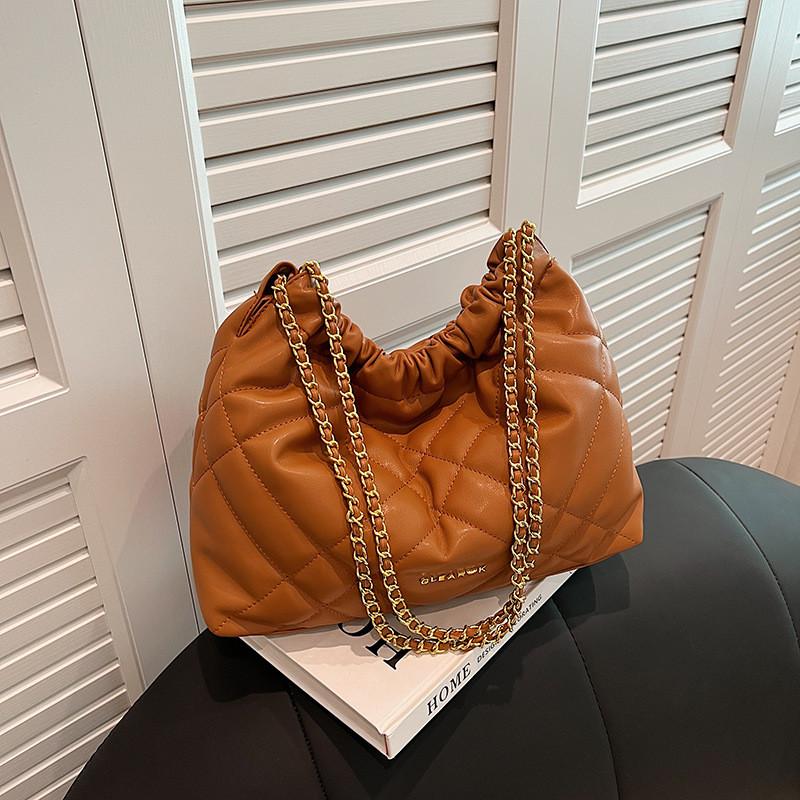 IELGY Large-Capacity Diamond Casual Trendy Fashion Tote Bucket Bag All-Match Chain Shoulder Female Bag