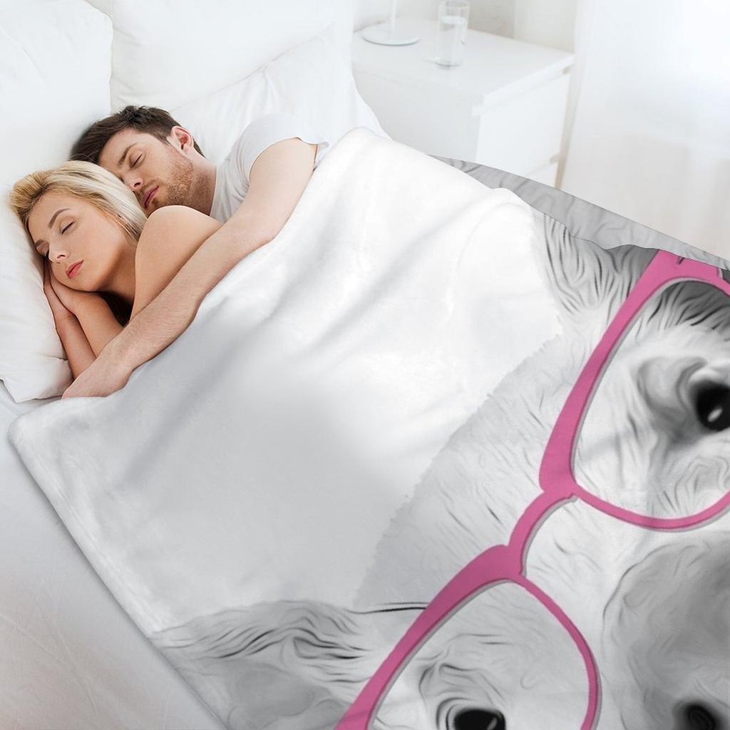 Pig Portrait Poster, animal, nature, wildlife, bacon, farm Throw Blanket funny gift Bed covers Stuffeds Soft Beds Blankets