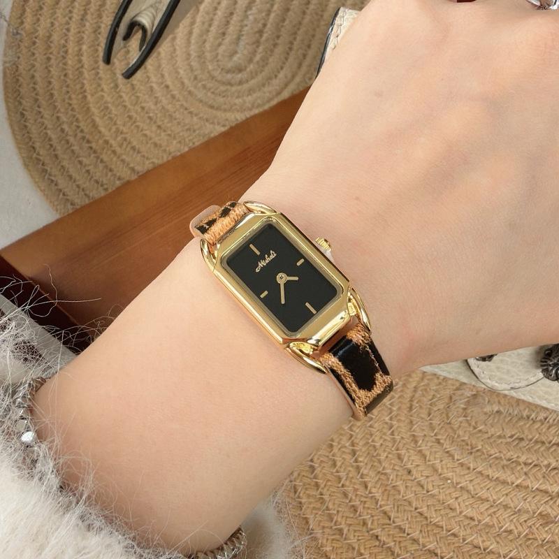 Römisch Retro Klein Exquisit Quadratisch Damen Einfach Temperament Leopardendruck Gürtel Uhr