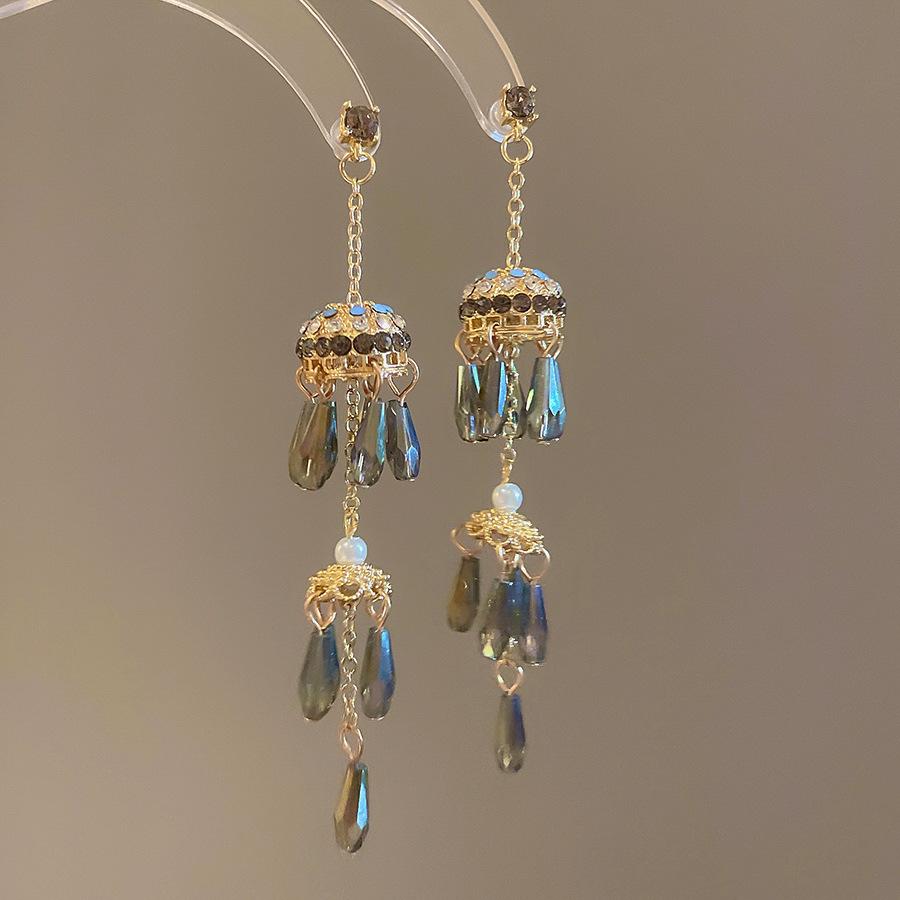 Bohemian Ethnic Style Feathers Fringed Earrings Ear Hooks Personalized Vacation Wind Ears