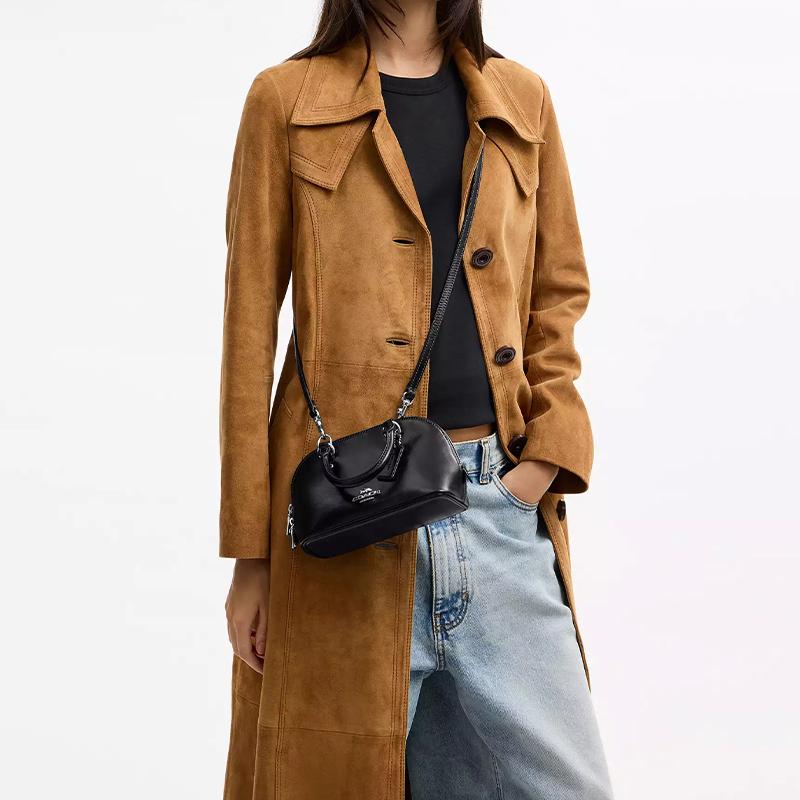 Coach Umhängetasche Lara 22 silberner Buchstabe Anhänger Rindsleder Schulter Crossbody Handtasche Mini Damen Schwarz