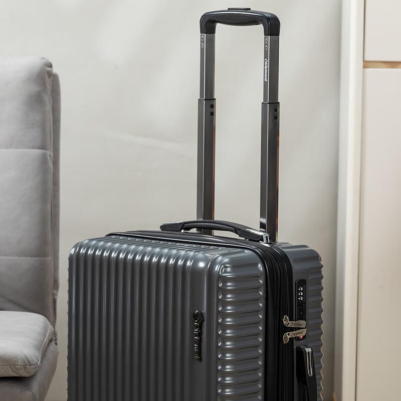 Diplomat DS-1312 Expandable Hardside Spinner Luggage