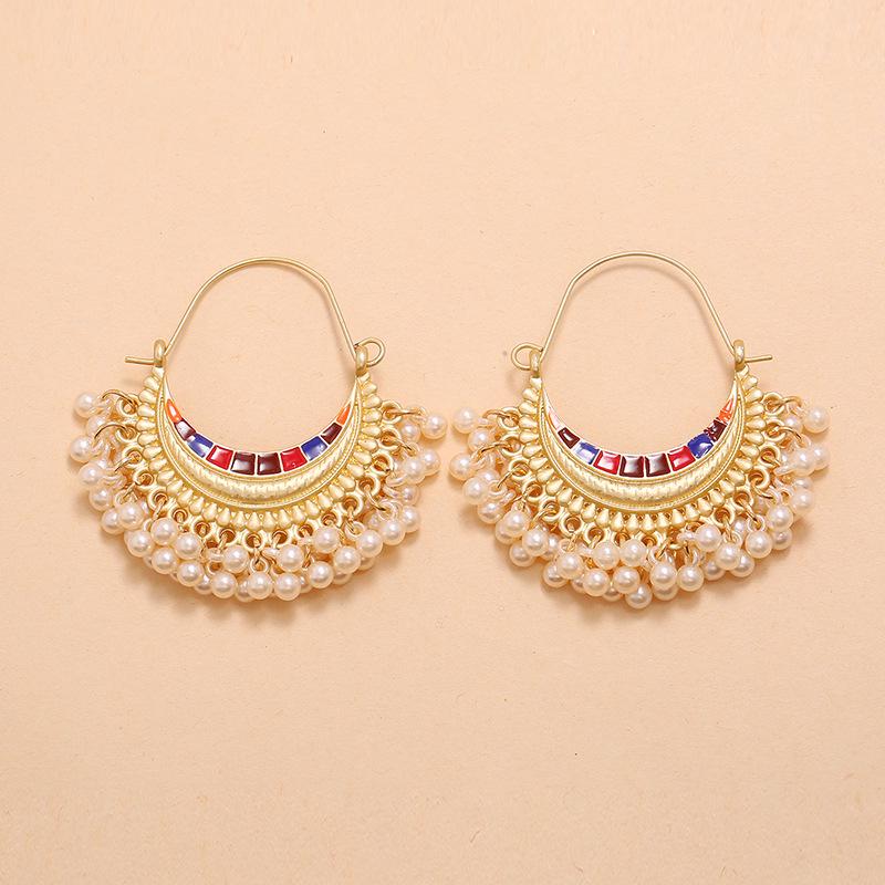 Bohemian Retro Elegant Geometric Earrings: Trendy European & American Style with Exaggerated Personality