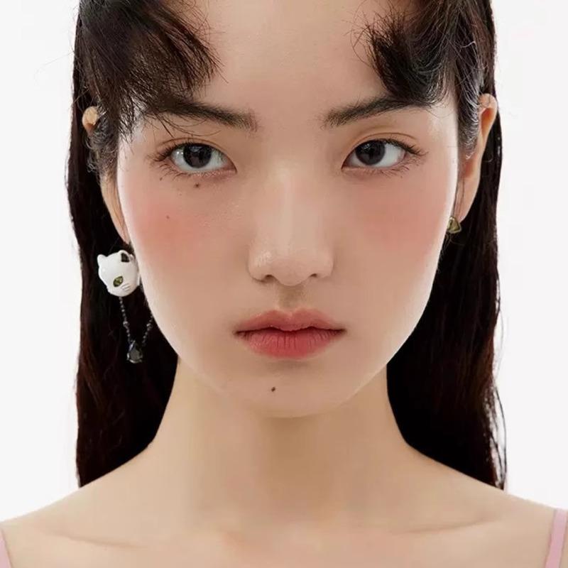 BELLA BOX Light Luxury Niche Cute Cat Unique Enamel Earrings Asymmetrical Personality Earrings Retro Green Eye Cat Studs