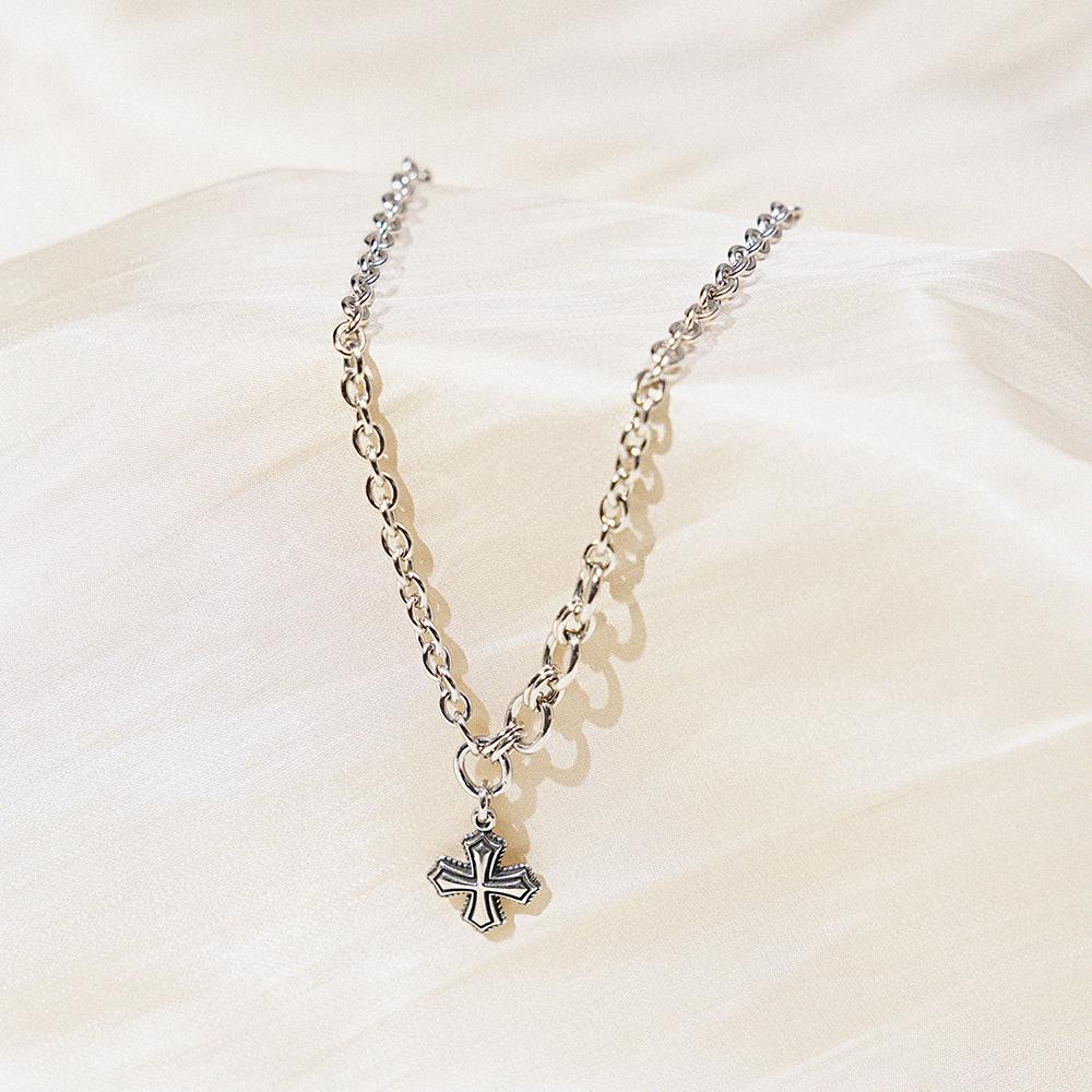 Jbans Classic 4-Ring Point Regular Cross Pendant Chain Necklace (C2501-An872_Sv)