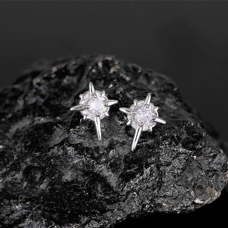 

Magnetic Ear Studs Men s Non-Pierced North Star Ear Clip Personality Trendy Zircon Ear Studs Earrings Single Internet Celebrity Fake Ear Studs Magnetic attraction-white [pair] [no ear hole] C40