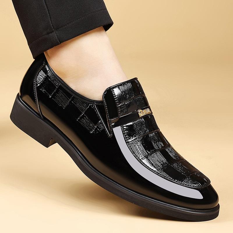 2026 Spring and Autumn New Men's Business Dress Leather Shoes Men's British Foot Cover Patent Leather Men's Shoes Wedding Shoes 1721